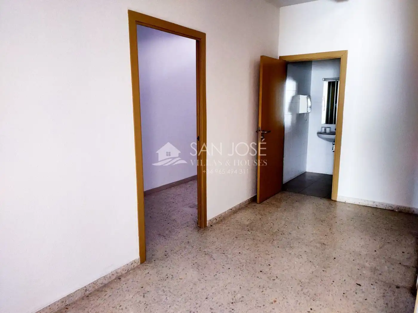Commercial properties for sale in Aspe