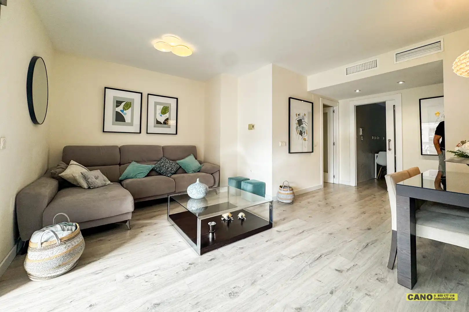 Sala de estar de Piso en venta en Almería con Aire acondicionado, Calefacción y Terraza