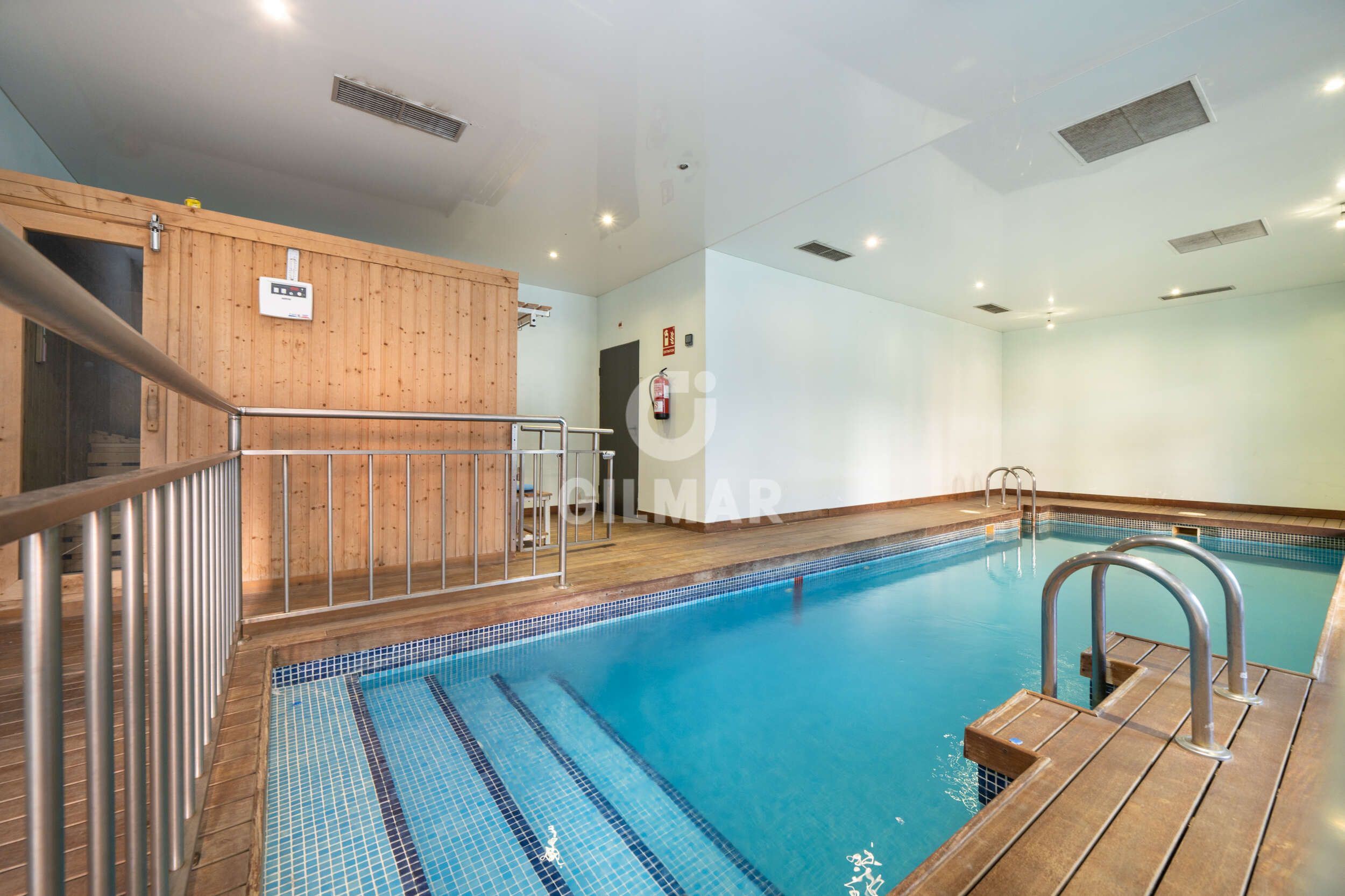 Swimming pool of Flat for sale in  Madrid Capital  with Heating, Private garden and Storage room