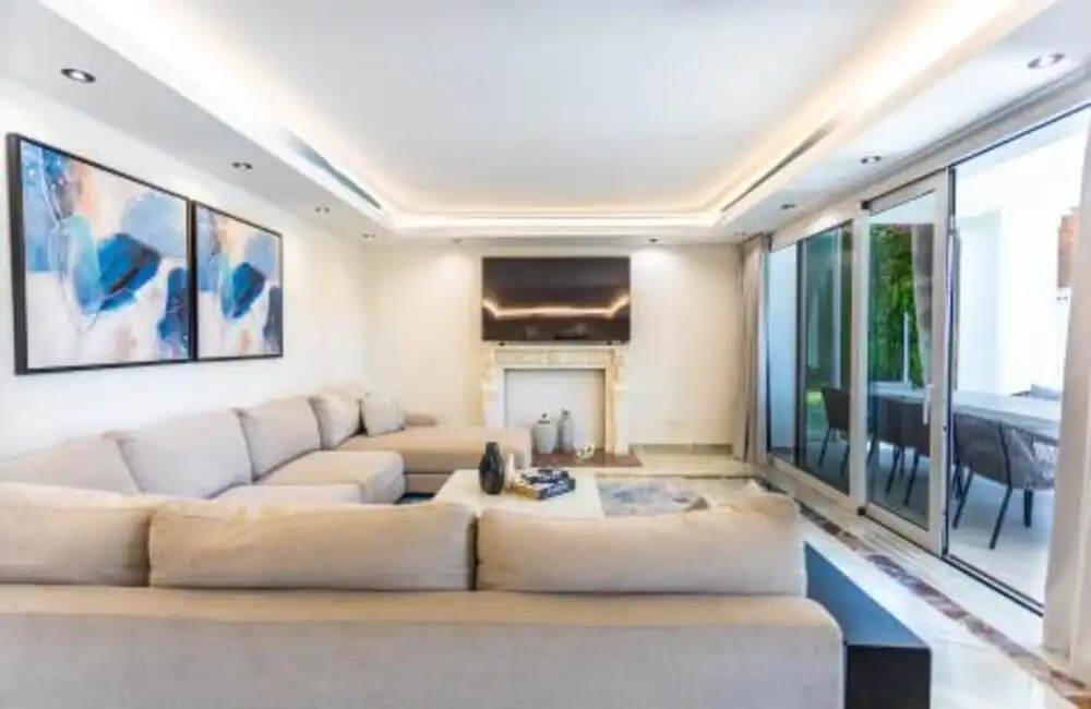 Living room of Houses for rent in Marbella  with Air Conditioner, Private garden and Terrace