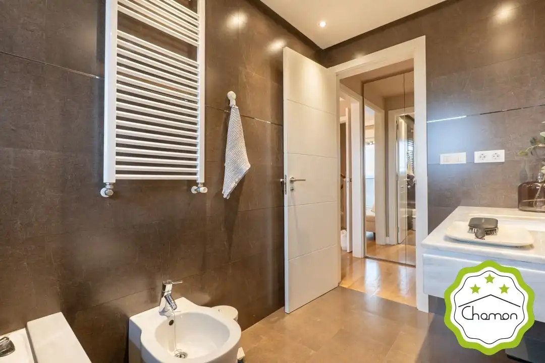 Baño de Casa adosada en venta en Bilbao  con Calefacción, Jardín privado y Terraza