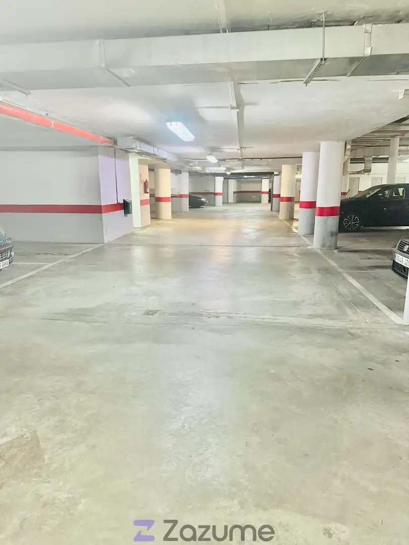 Parkplatz von Wohnungen zur Miete in Centro