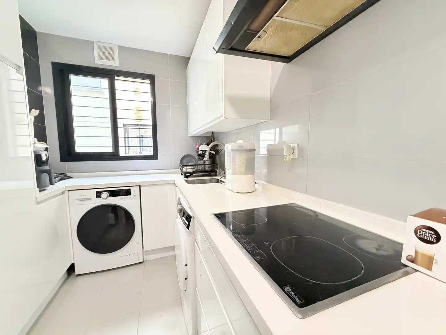 Cocina de Piso en venta en Mairena del Aljarafe con Aire acondicionado y Trastero