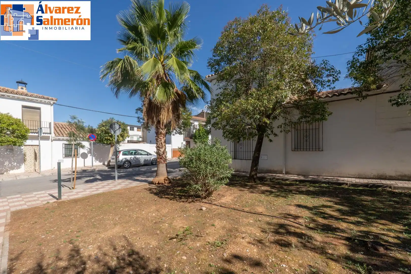 Vista exterior de Casa o xalet en venda en Albolote amb Terrassa i Balcó