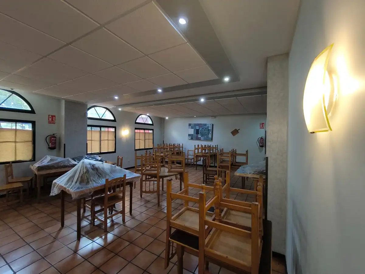 Local comercial de lloguer a Vilagarcía, imagen 3