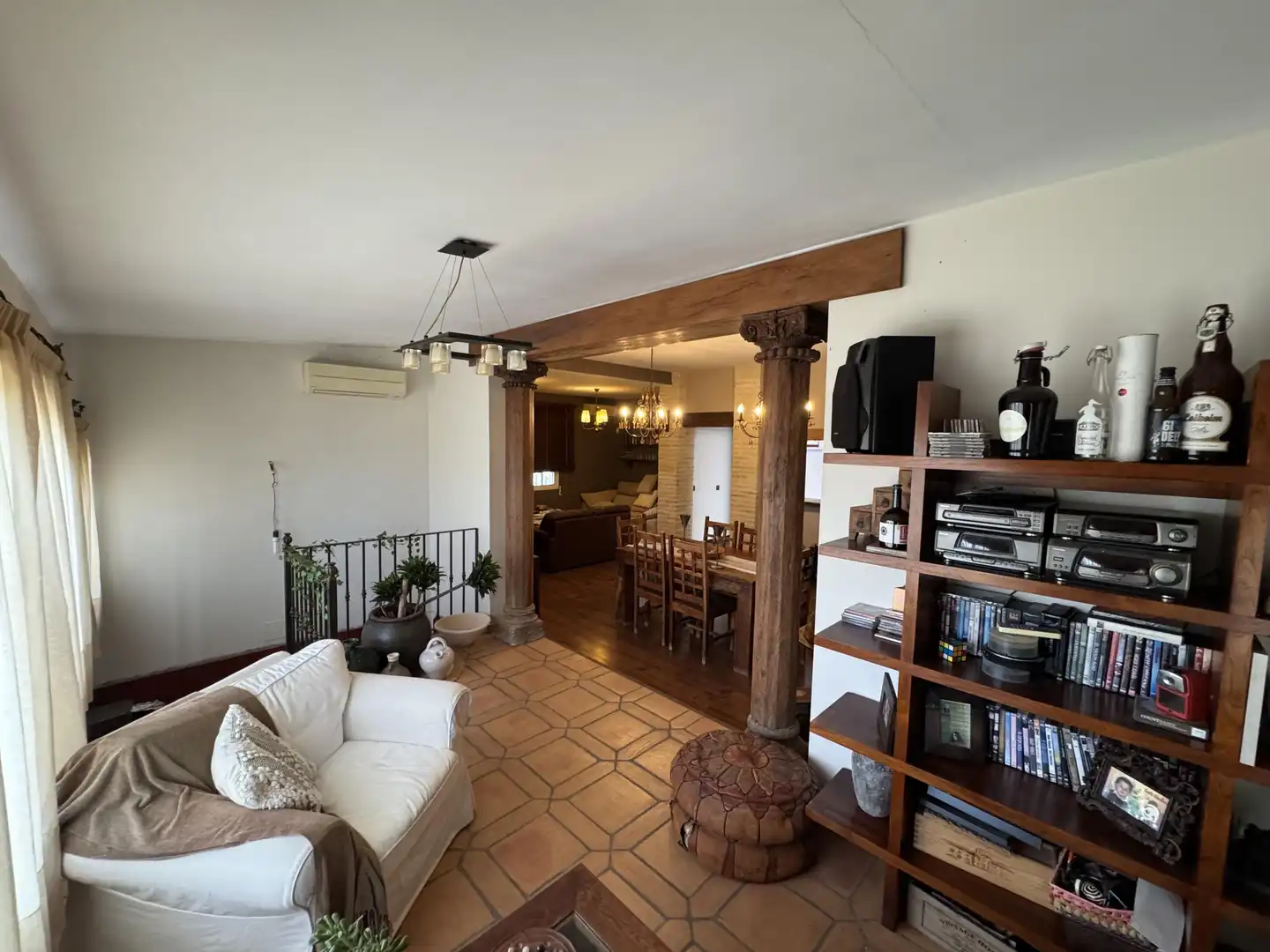 Sala d'estar de Casa o xalet en venda en El Puerto de Santa María amb Jardí privat, Terrassa i Piscina