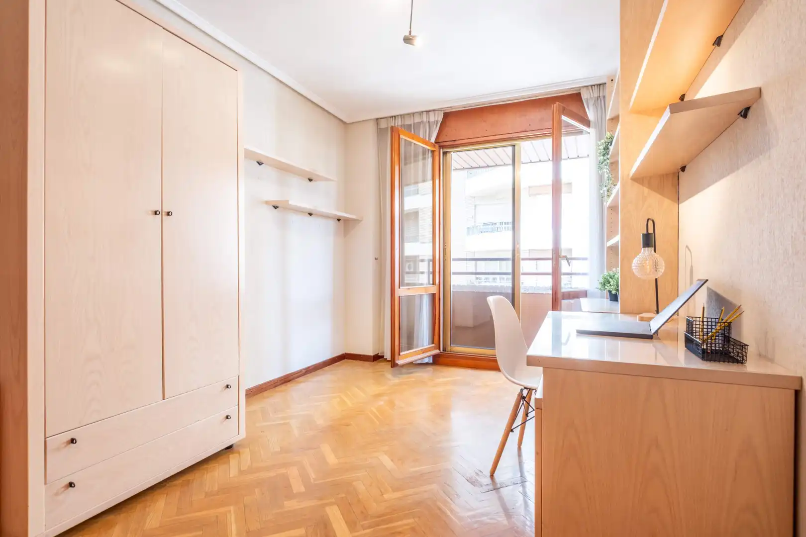 Bedroom of Flat for sale in Zaragoza  with Air Conditioner, Heating and Terrace