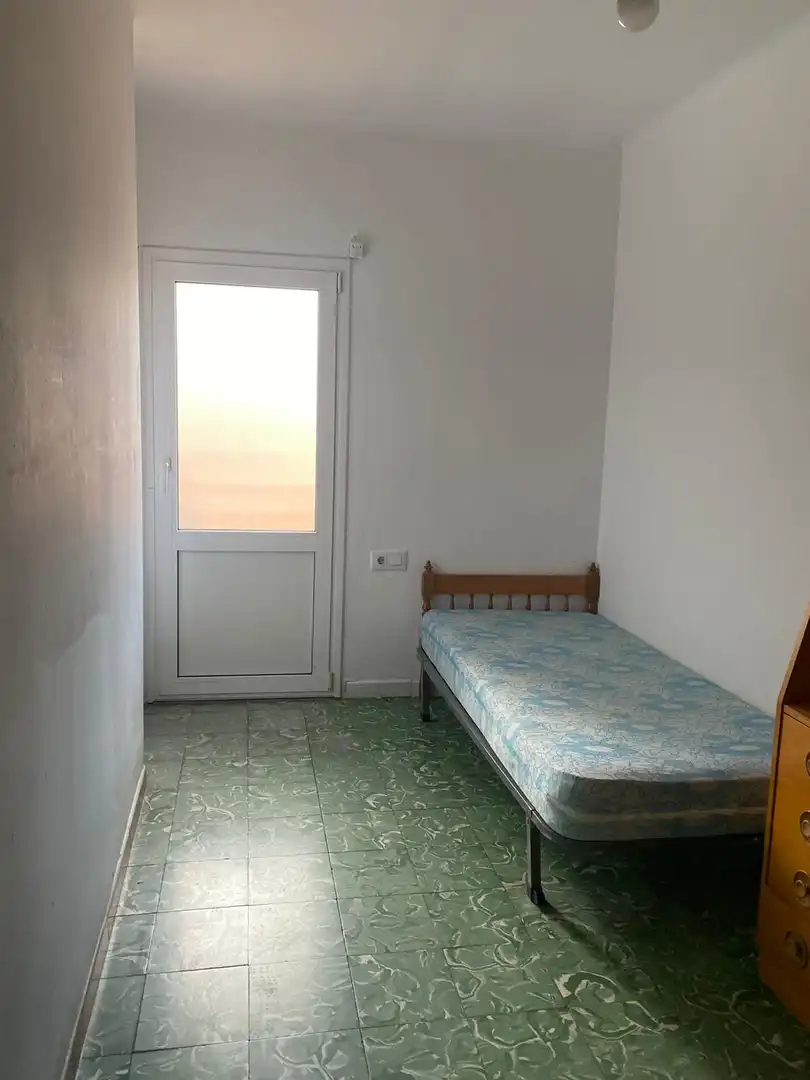 Piso de alquiler en Carrer Figuerola, La Devesa