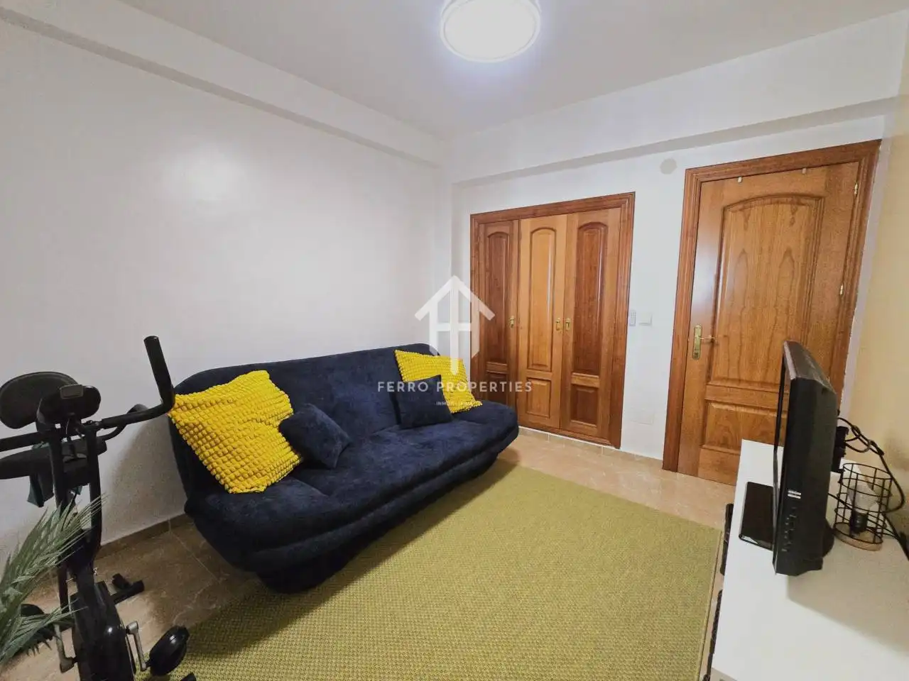 Exterior view of Flat for sale in Loja  with Air Conditioner, Heating and Furnished