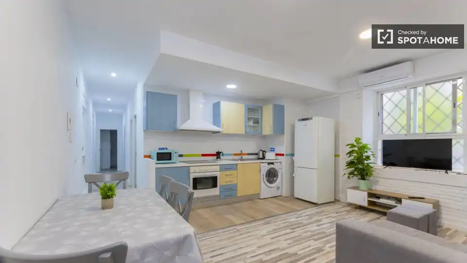 Fotografía del inmueble reportado: 2.550 €/mes — La Malva-rosa, Valencia