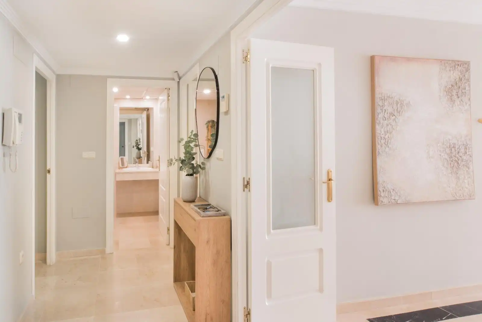 Flat for sale in Marbella  with Air Conditioner, Terrace and Furnished