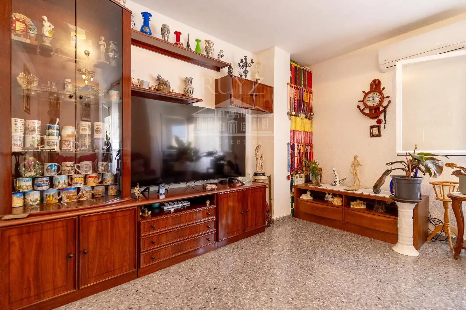 Sala de estar de Piso en venta en Motril con Aire acondicionado, Calefacción y Trastero