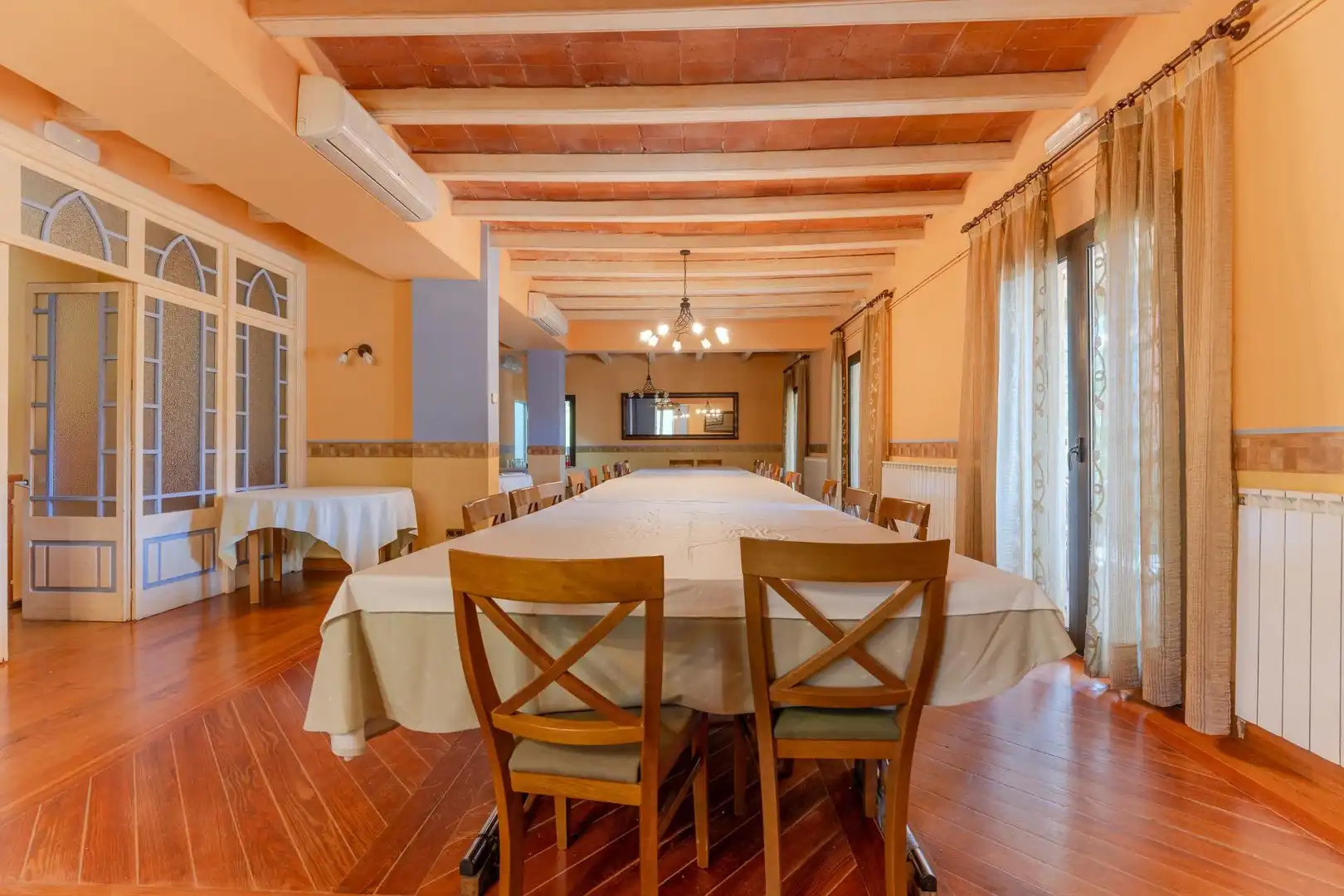 Comedor de Finca rústica en venta en Ripoll, Girona