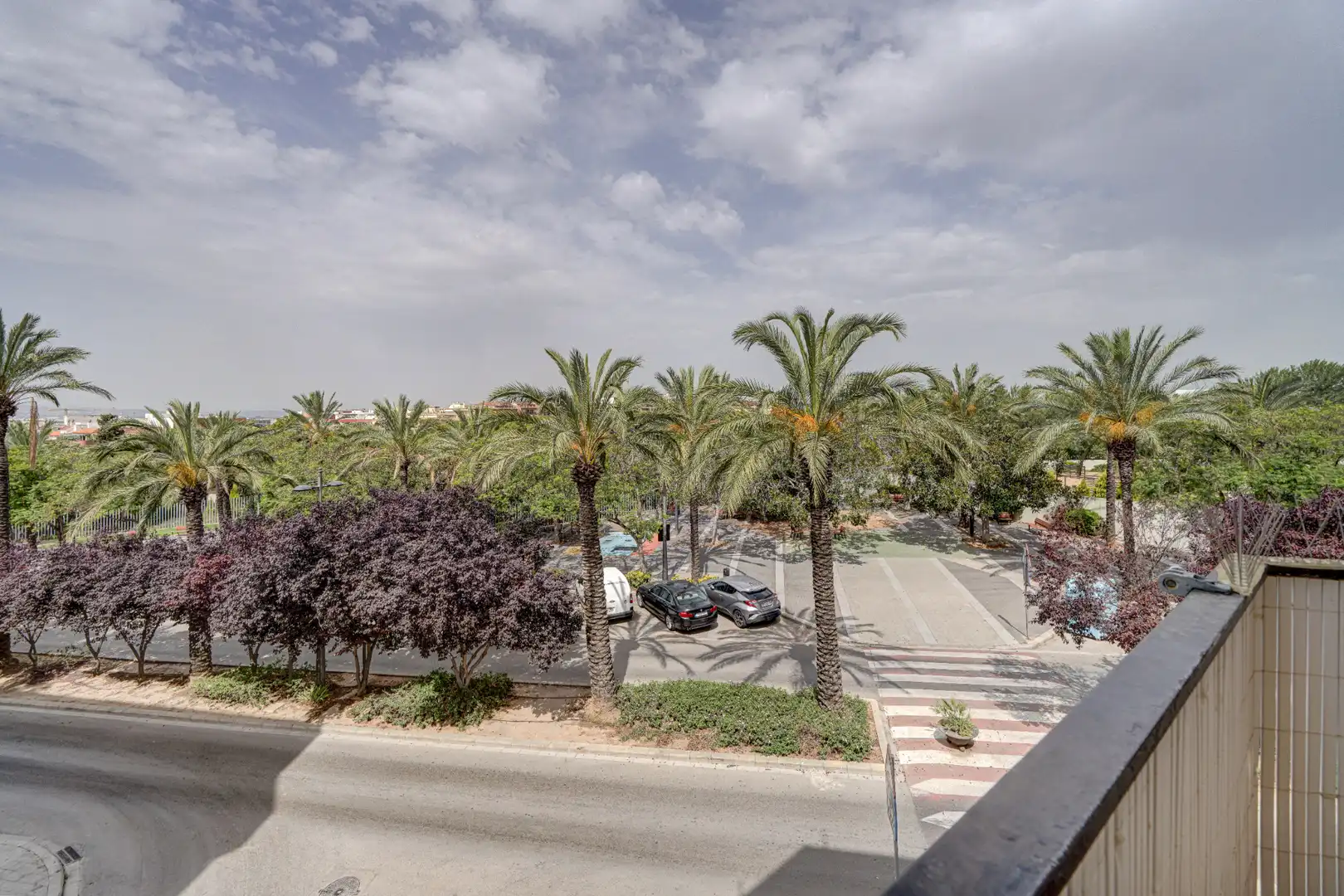 Vista exterior de Piso en venta en Paterna con Aire acondicionado, Parquet y Horno