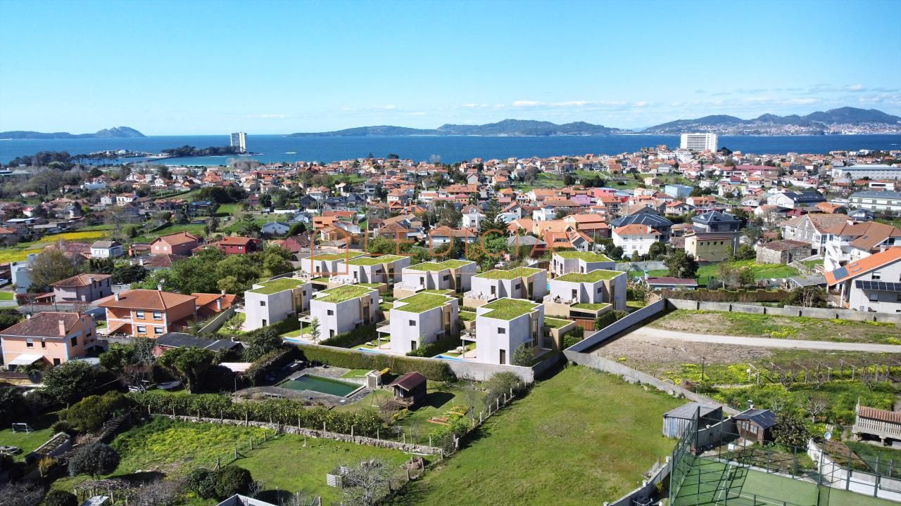 Exterior view of House or chalet for sale in Vigo   with Heating, Private garden and Terrace