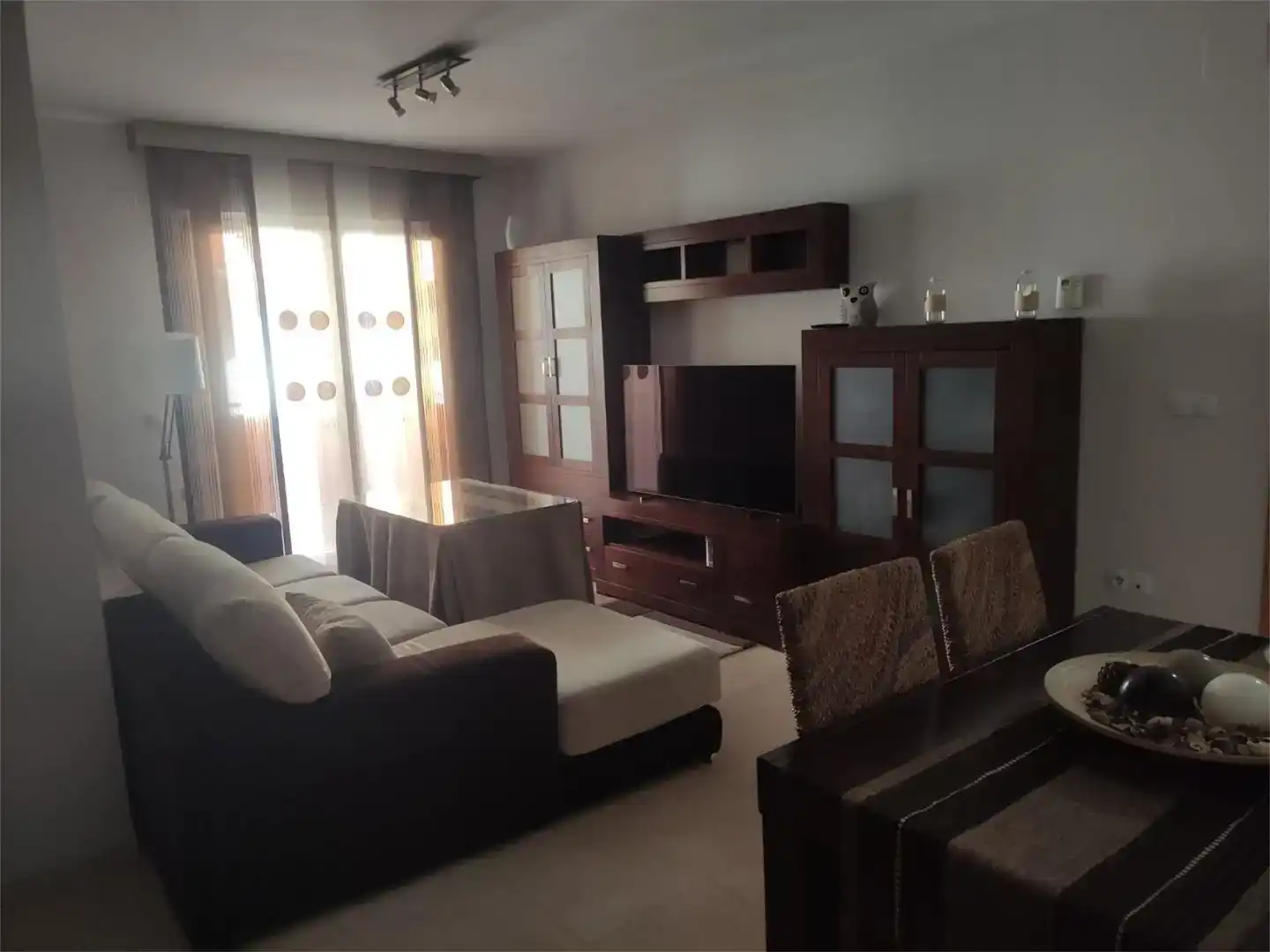 Sala d'estar de Pis en venda en Baza amb Traster