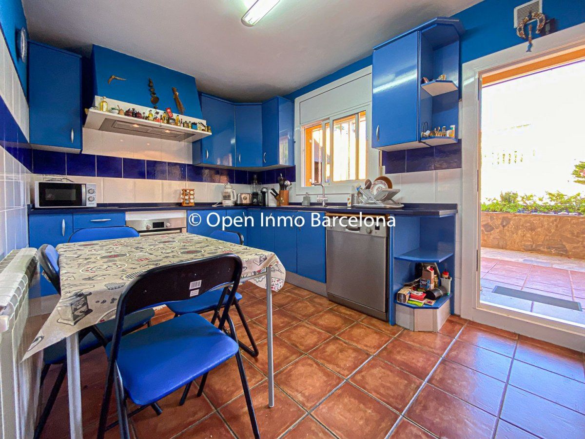 Kitchen of House or chalet for sale in Vilafranca del Penedès  with Air Conditioner, Heating and Private garden