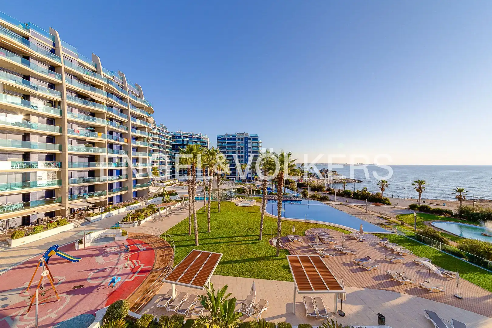Außenansicht von Erdgeschoss zum Verkauf in Torrevieja mit Klimaanlage, Heizung und Terrasse