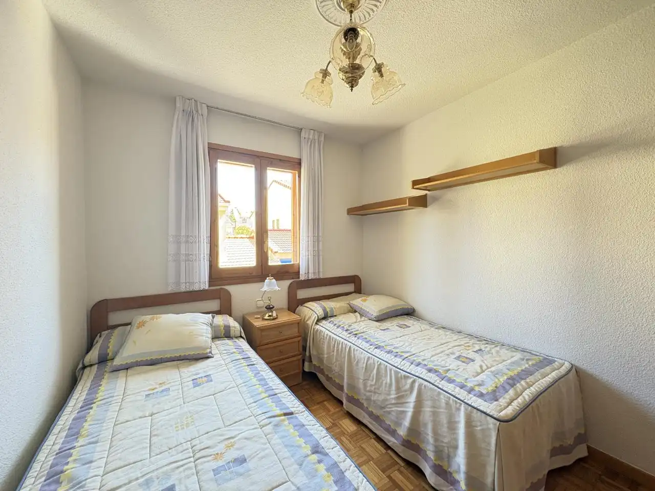 Dormitori de Casa o xalet de lloguer en Collado Villalba amb Calefacció, Jardí privat i Parquet