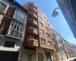 Exterior view of Flat for sale in Valladolid Capital  with Terrace and Balcony