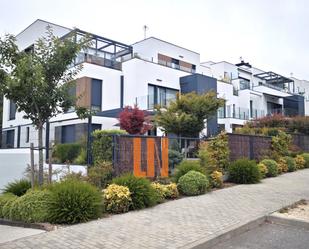 Exterior view of Flat to rent in Oleiros  with Heating, Parquet flooring and Terrace