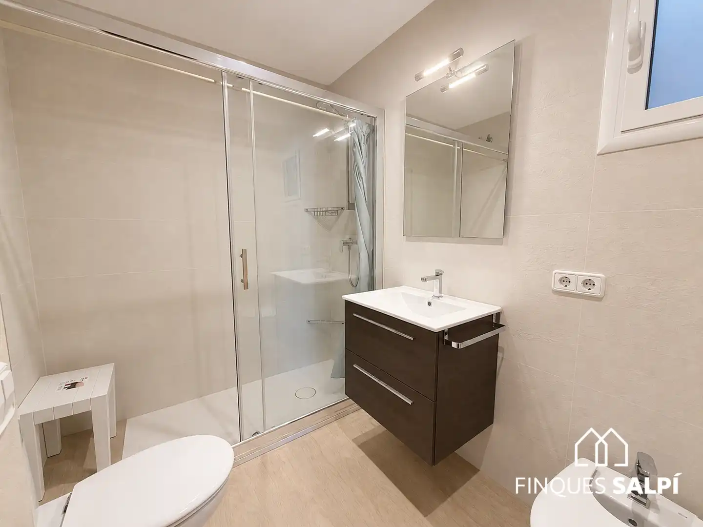 Bathroom of Apartments for sale in Palamós  with Terrace and Furnished