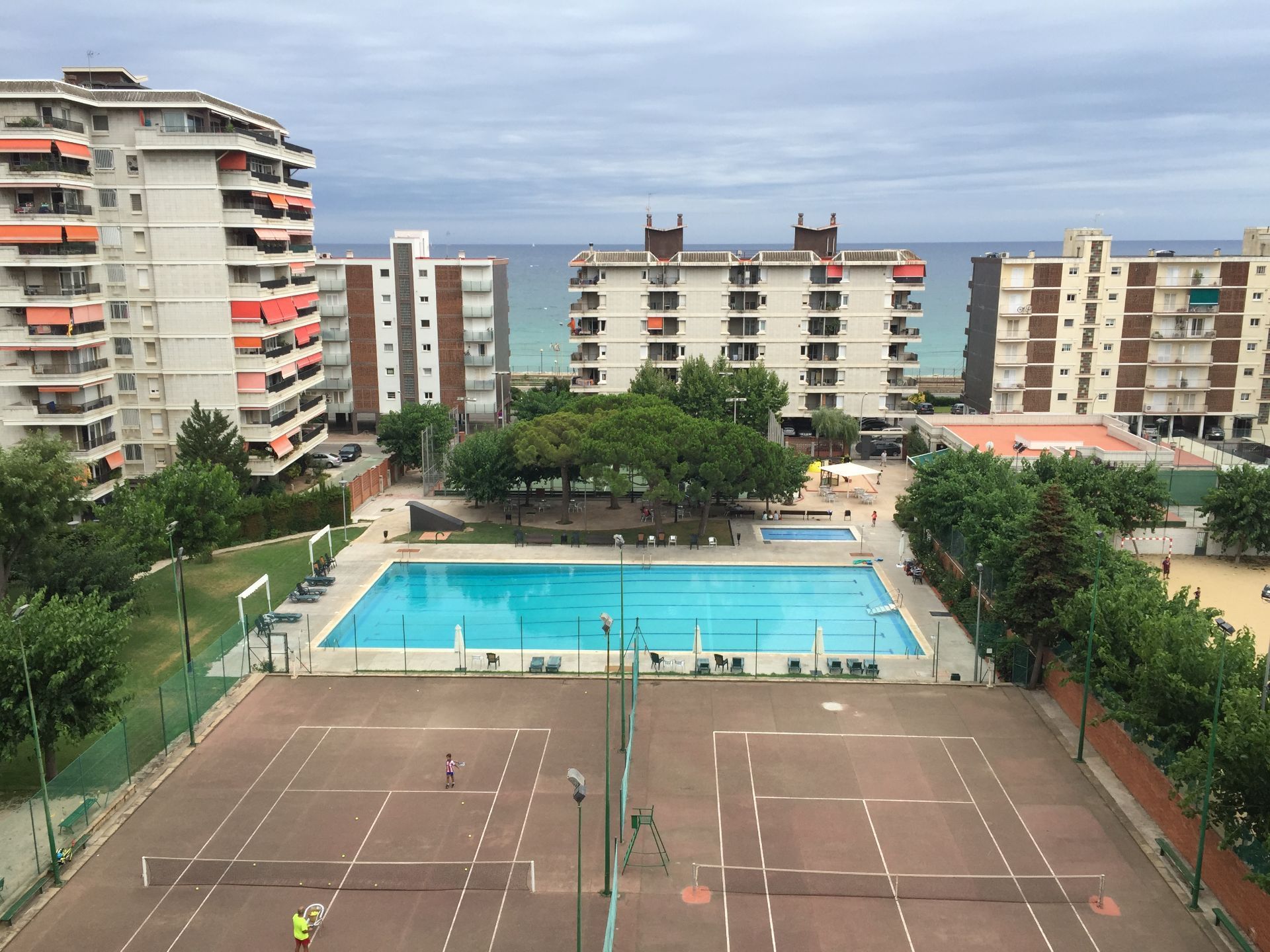 Piscina de Piso en venta en Vilassar de Mar con Terraza, Amueblado y Piscina comunitaria