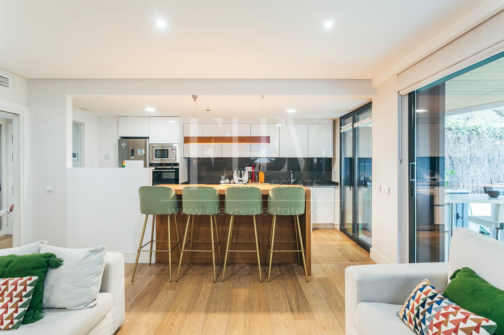 Kitchen of Planta baja for sale in Alcobendas  with Air Conditioner, Heating and Private garden