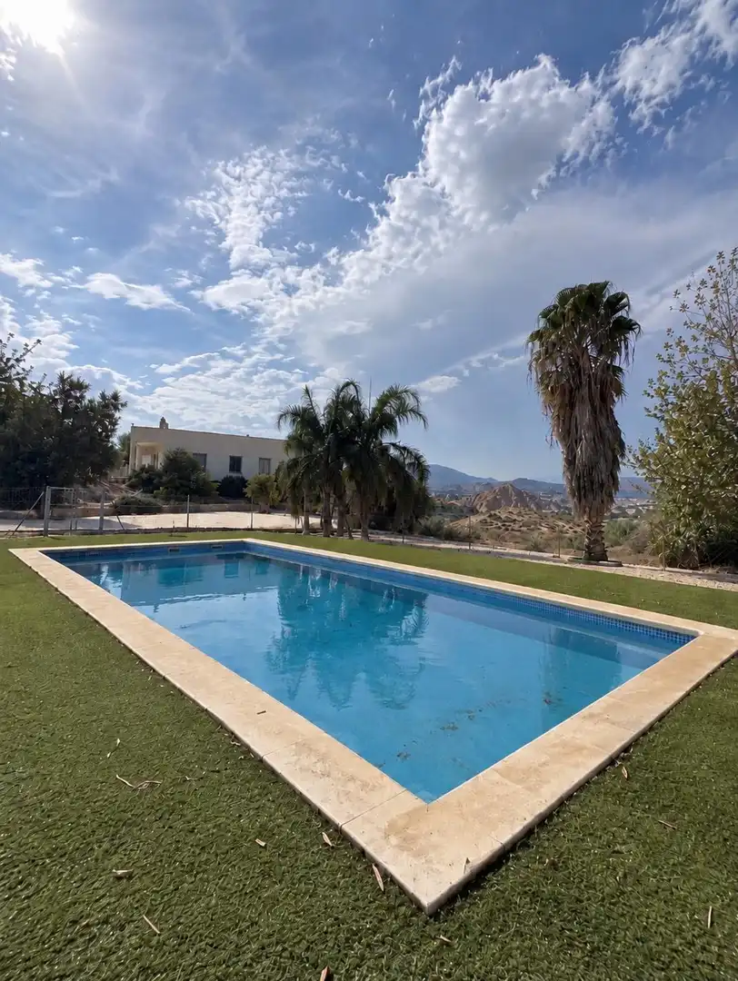 Xalet amb jardí en venda a Blanca, imagen 2
