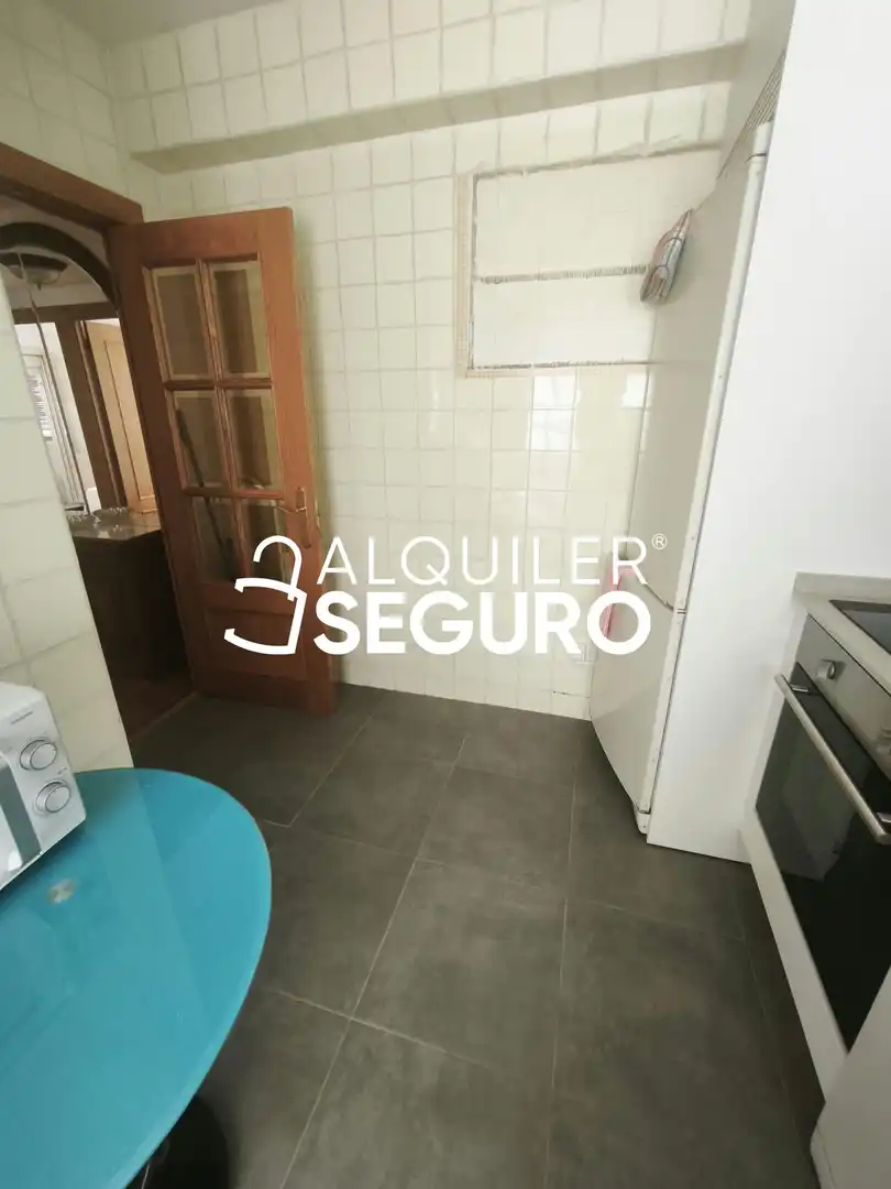 Küche von Wohnung zur Miete in Zaragoza mit Heizung, Terrasse und Möbliert