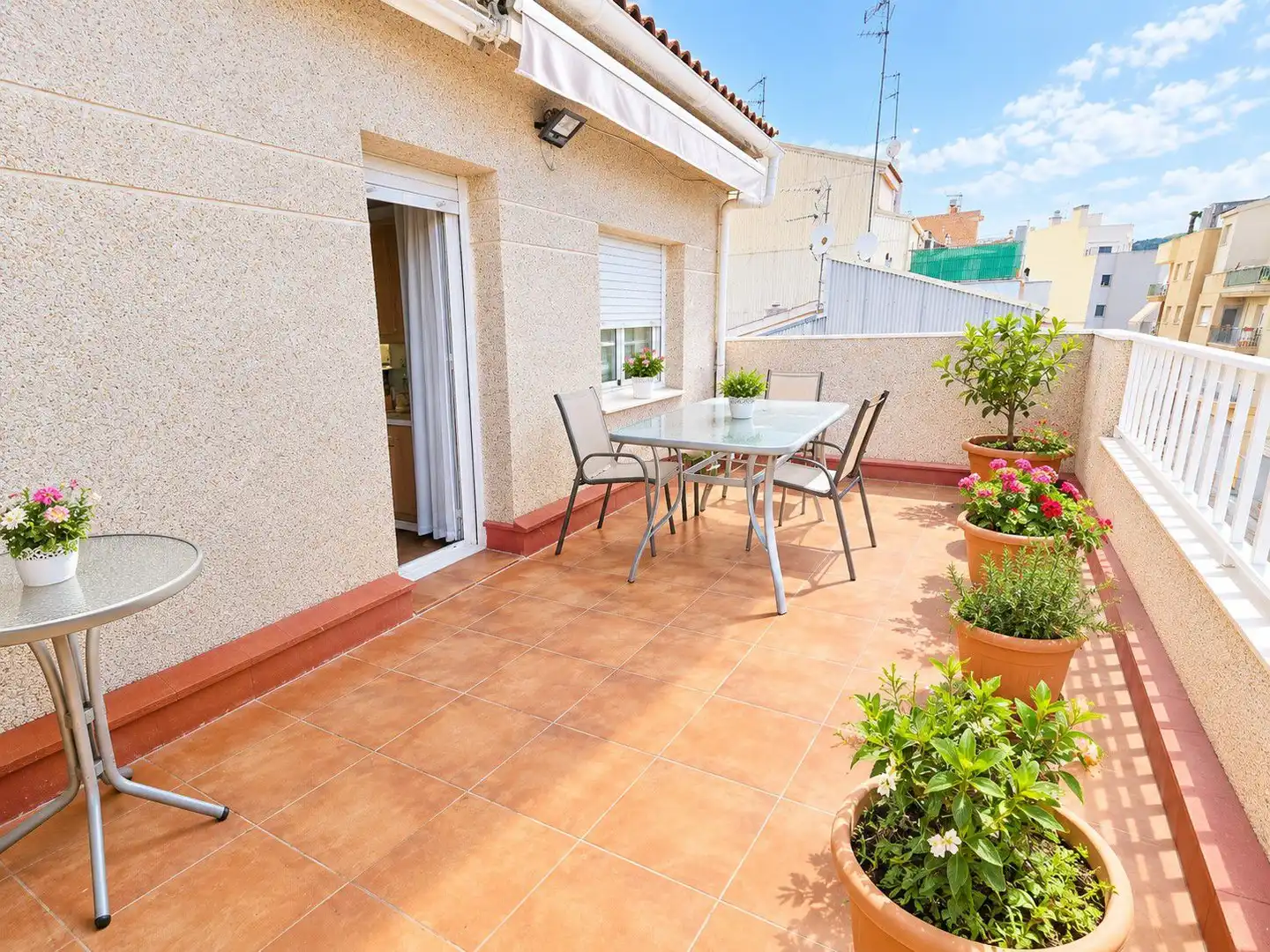 Adosado con terraza en venta en El Tancat - Mas d'en Gual
