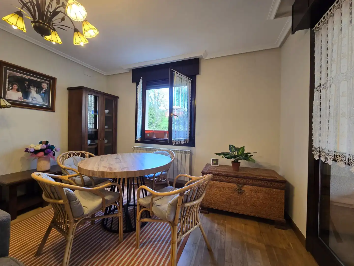 Comedor de Piso en venta en Llanes con Calefacción, Terraza y Trastero
