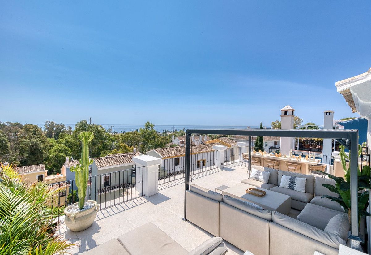 Terrassa de Casa adosada en venda en Marbella amb Aire condicionat, Jardí privat i Terrassa