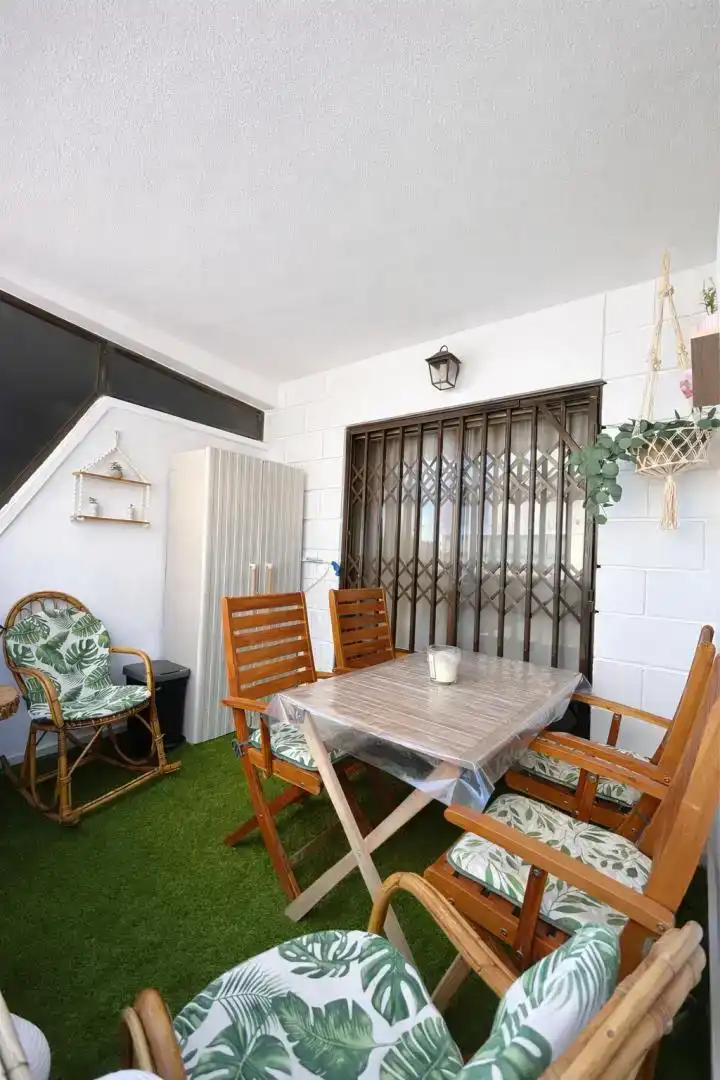 Terrasse von Wohnung zur Miete in Torrevieja mit Klimaanlage und Balkon
