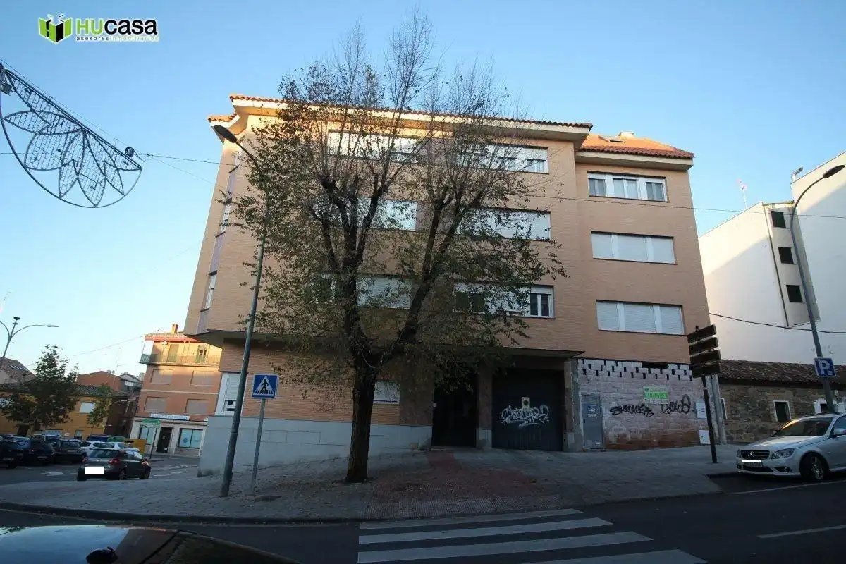 Außenansicht von Geschaftsraum zur Miete in Toledo