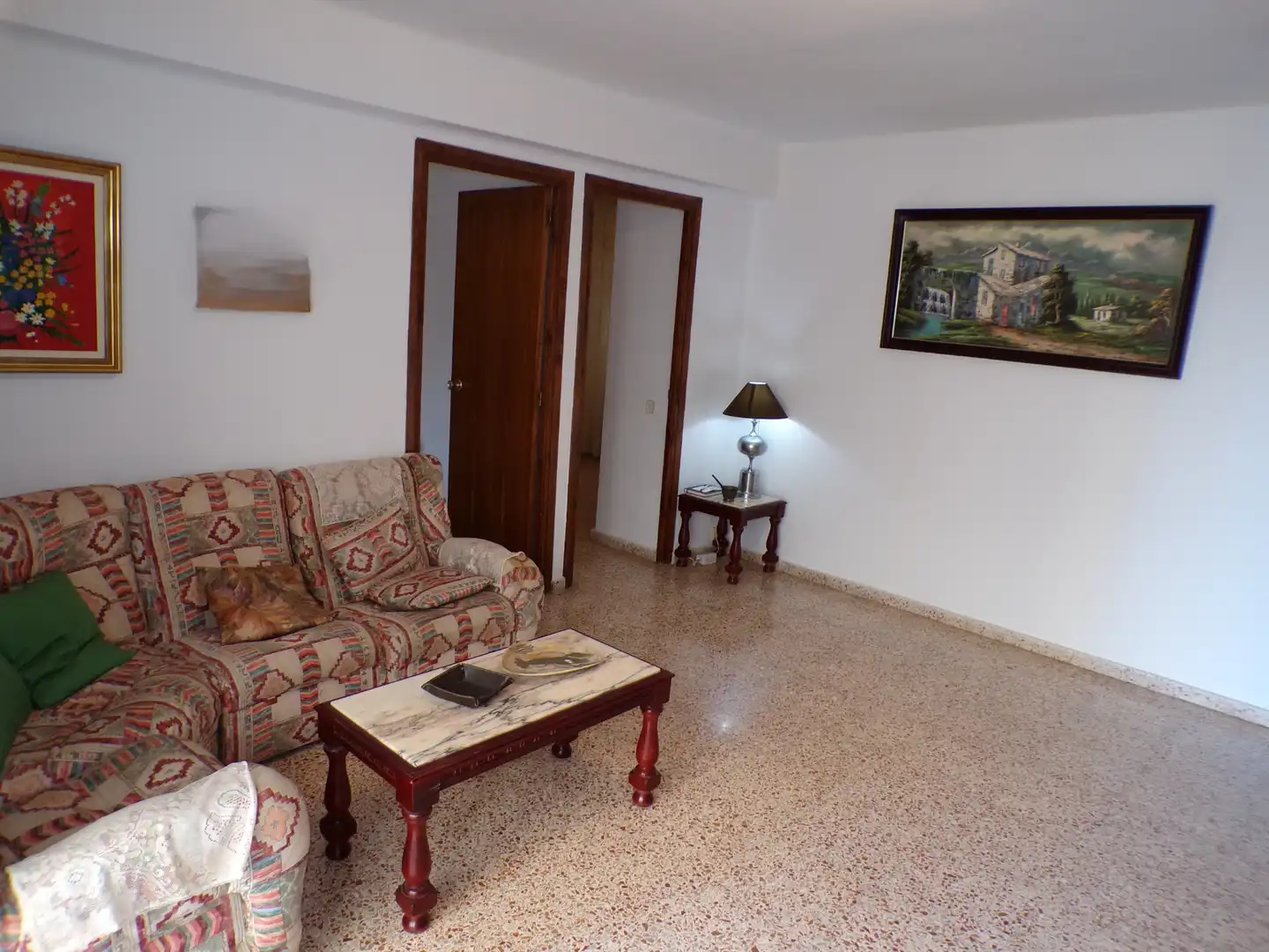 Wohnzimmer von Wohnung zum Verkauf in Rocafort mit Ofen und Balkon