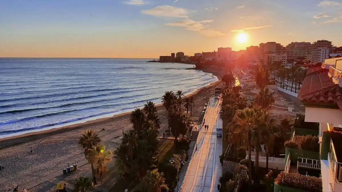 Apartamento con ascensor en venta en Puerto Marina, imagen 6