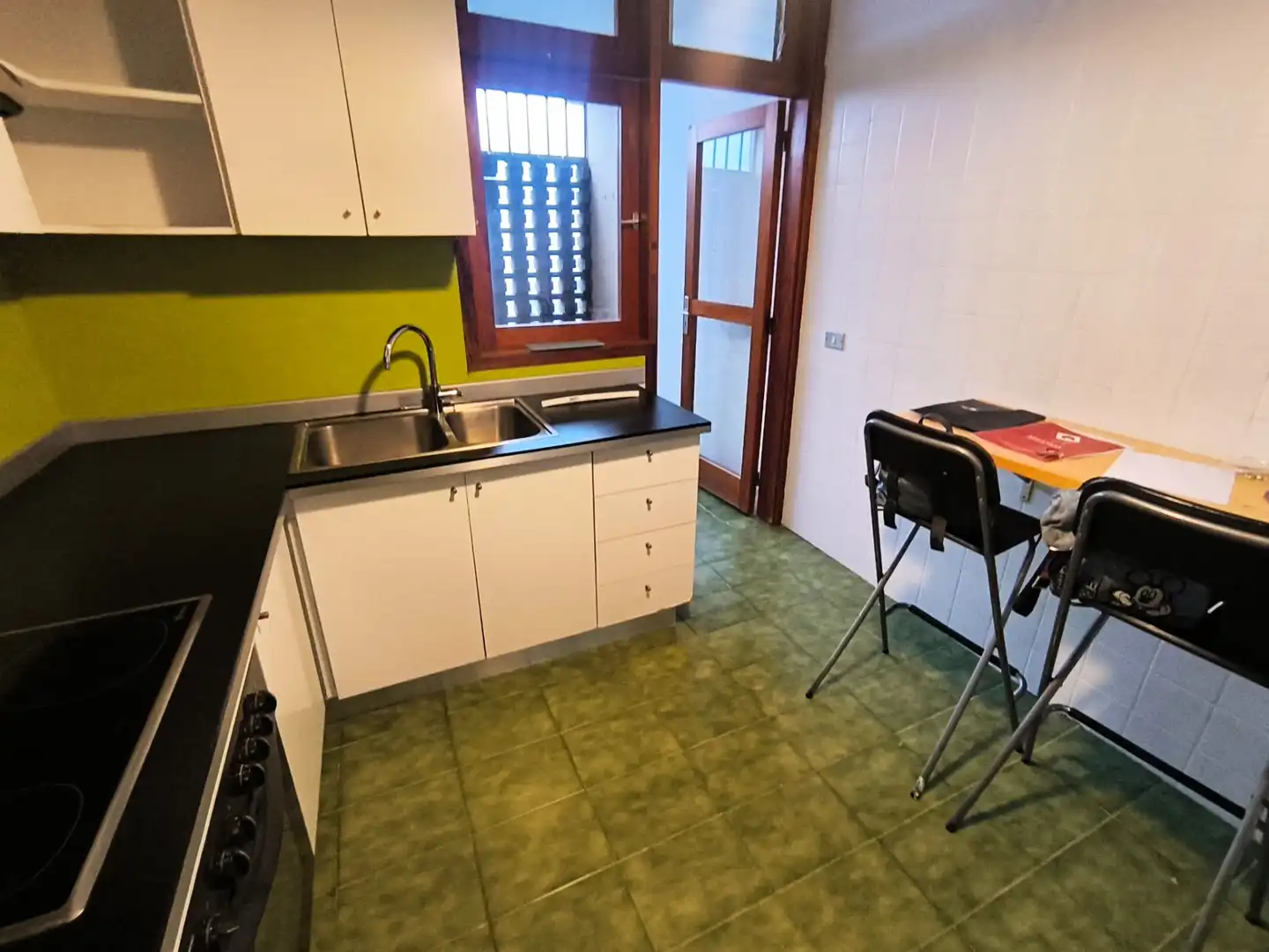 Cocina de Piso en venta en Santa Cruz de Tenerife con Horno, Lavadora y Balcón