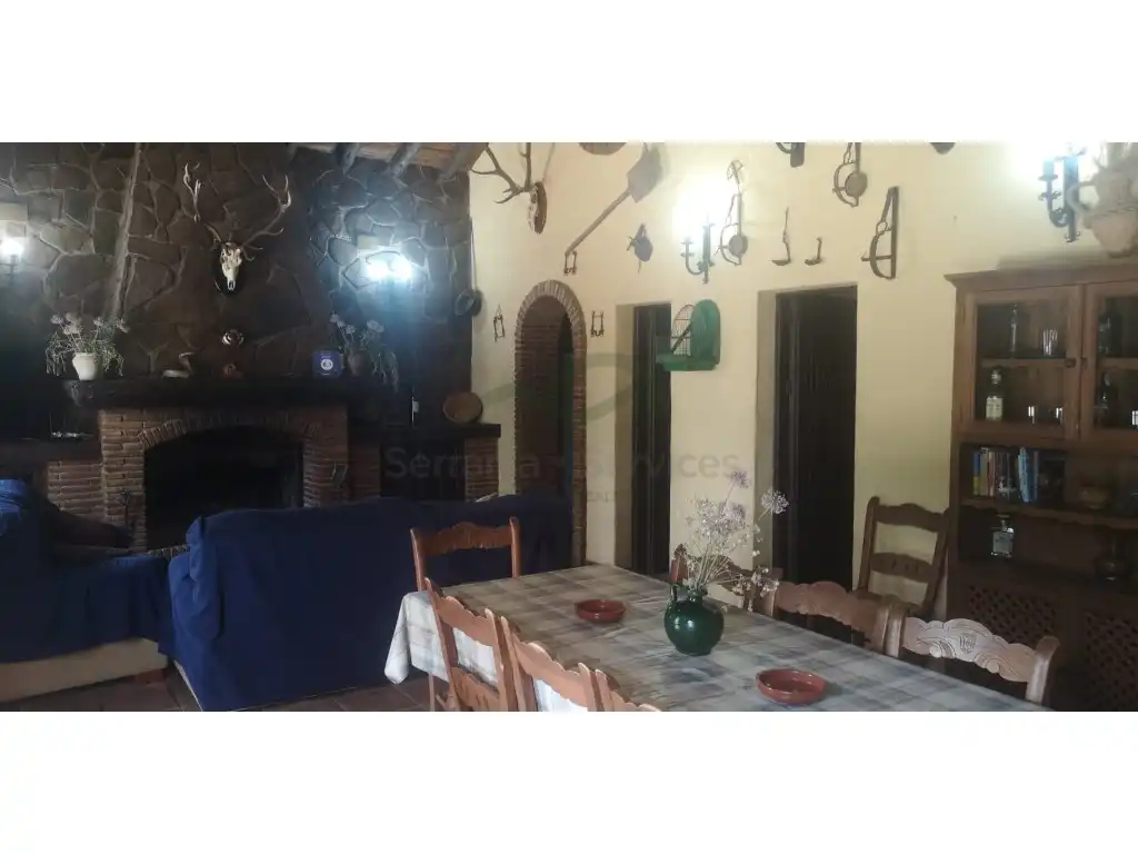 Menjador de Finca rústica en venda en Zahara