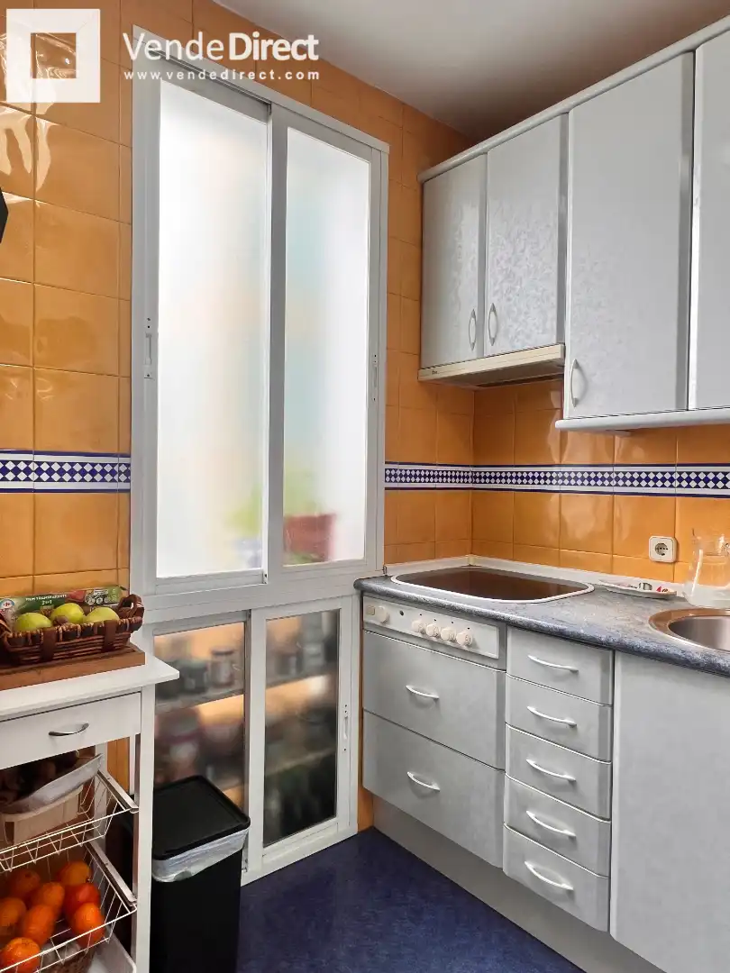 Cocina de Piso en venta en Madrid con Trastero, Amueblado y Balcón