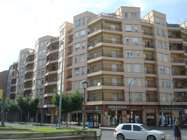 Vista exterior de Local en venta en  Lleida Capital