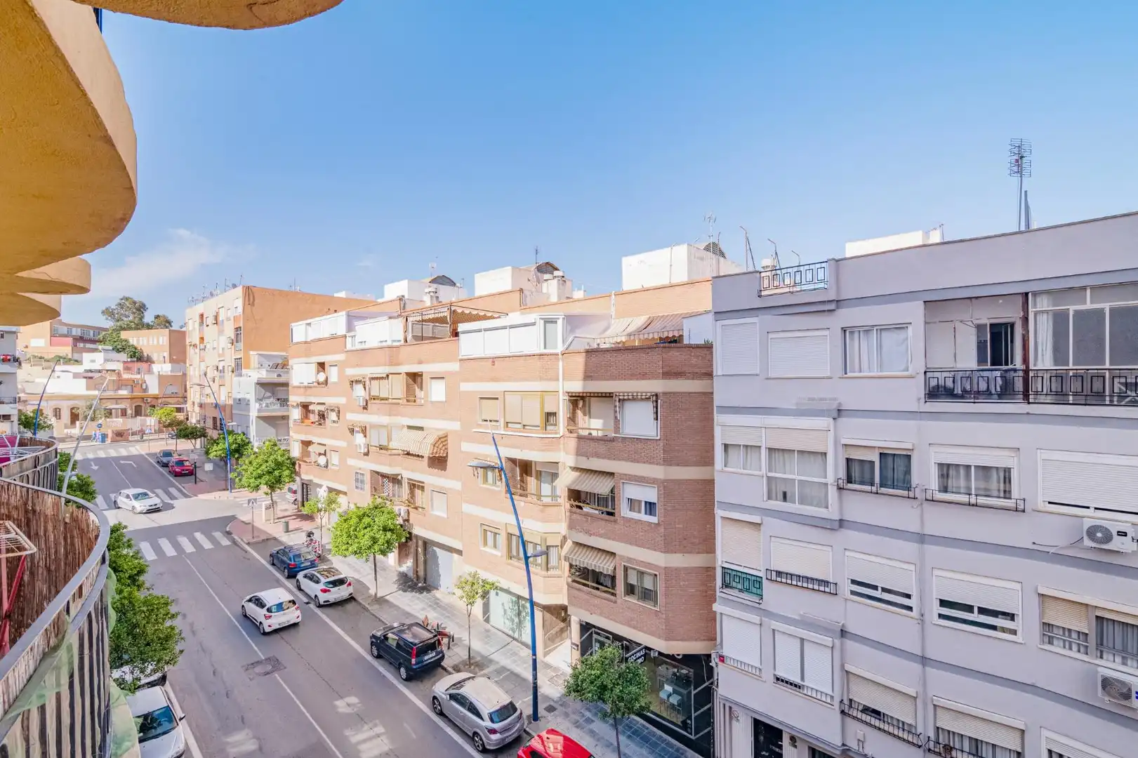 Vista exterior de Pis en venda en Almería amb Aire condicionat, Calefacció i Terrassa
