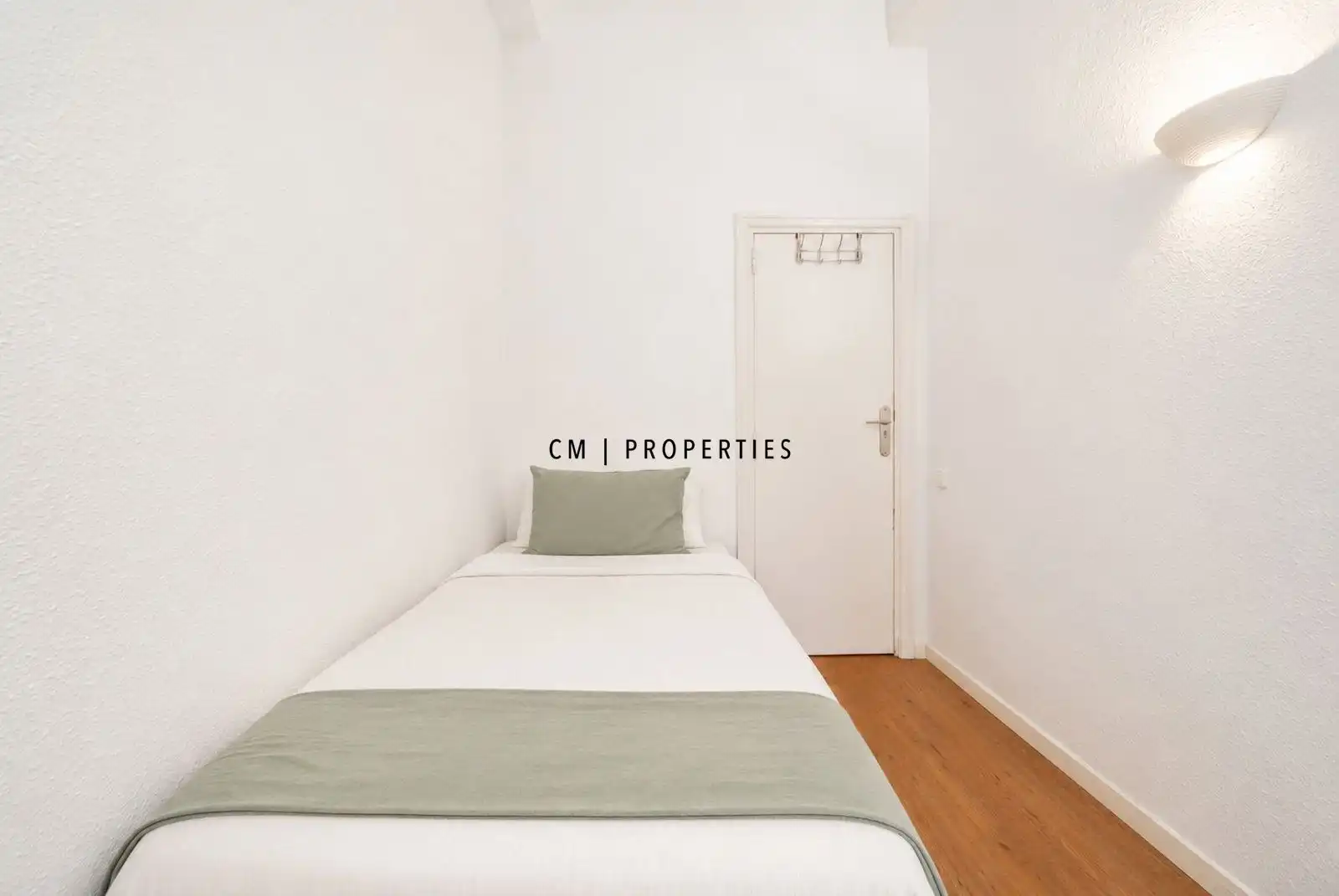 Habitación de Piso de alquiler en Valencia con Aire acondicionado, Calefacción y Amueblado