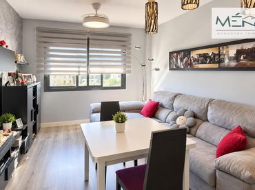 Flat with lift for sale in Calle HOYO BARRERO
