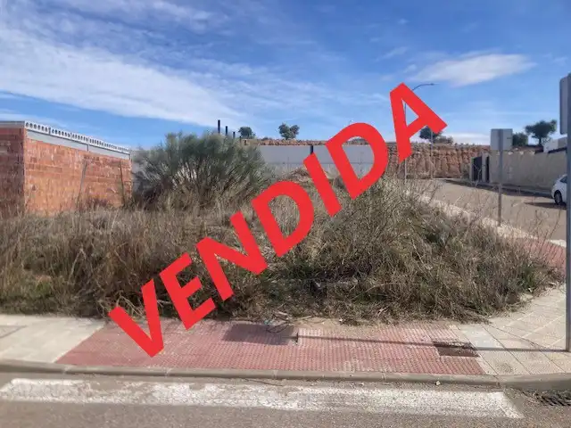 Terreny residencial en venda a Calle Tomillo 18