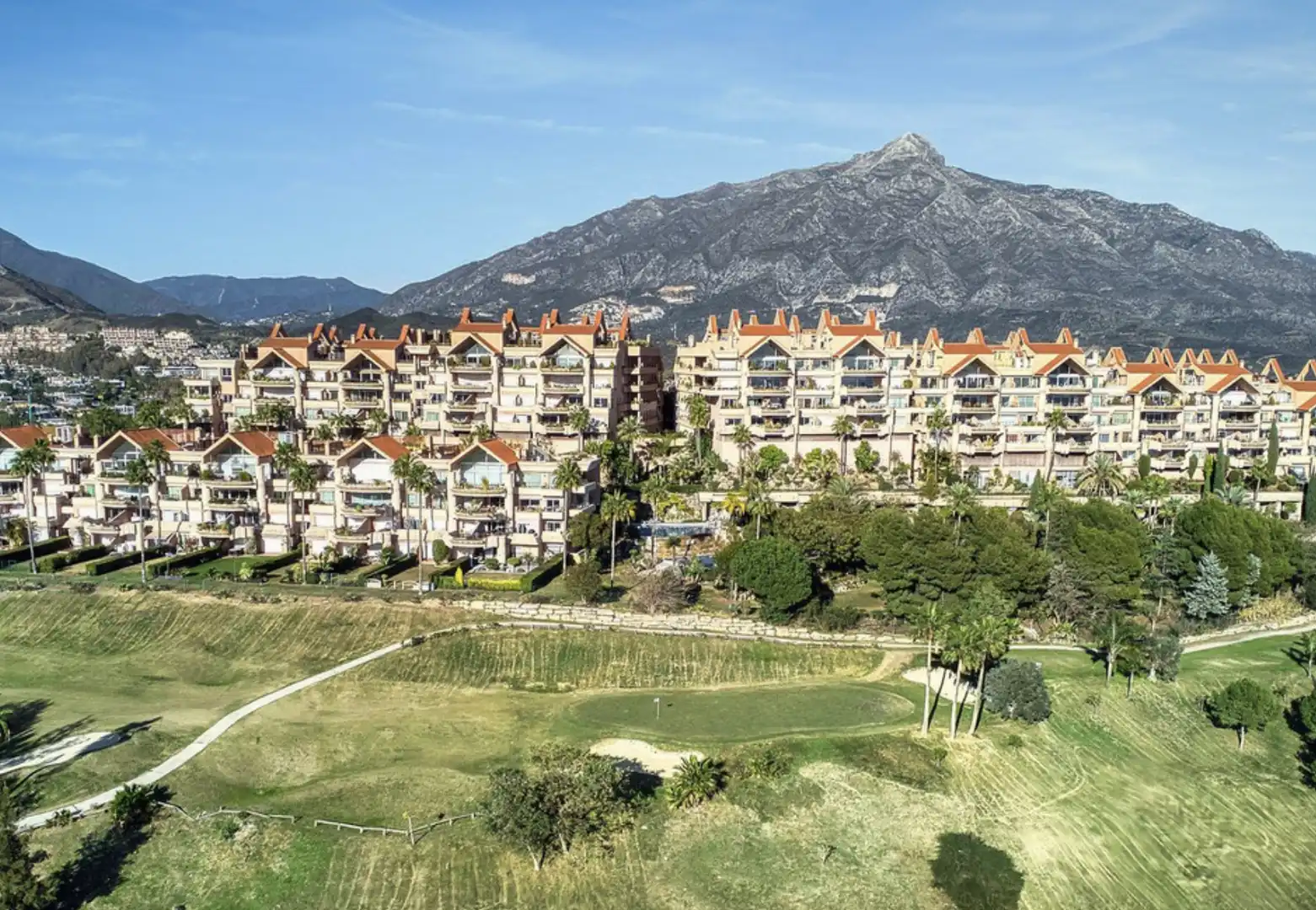 Flat with pool for sale in Nueva Andalucía, imagen 33