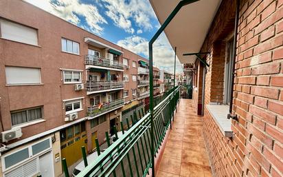 Vista exterior de Pis en venda en  Madrid Capital amb Terrassa