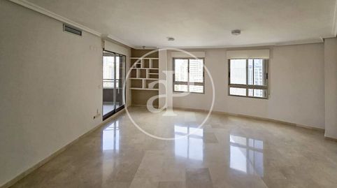 Foto 3 de Piso de alquiler en C/ de la Safor, Sant Pau, Valencia Capital