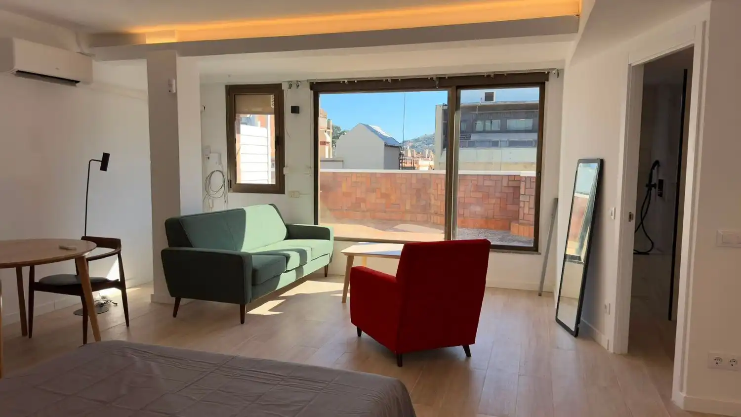 Living room of Flat for rent in Barcelona  with Air Conditioner and Terrace
