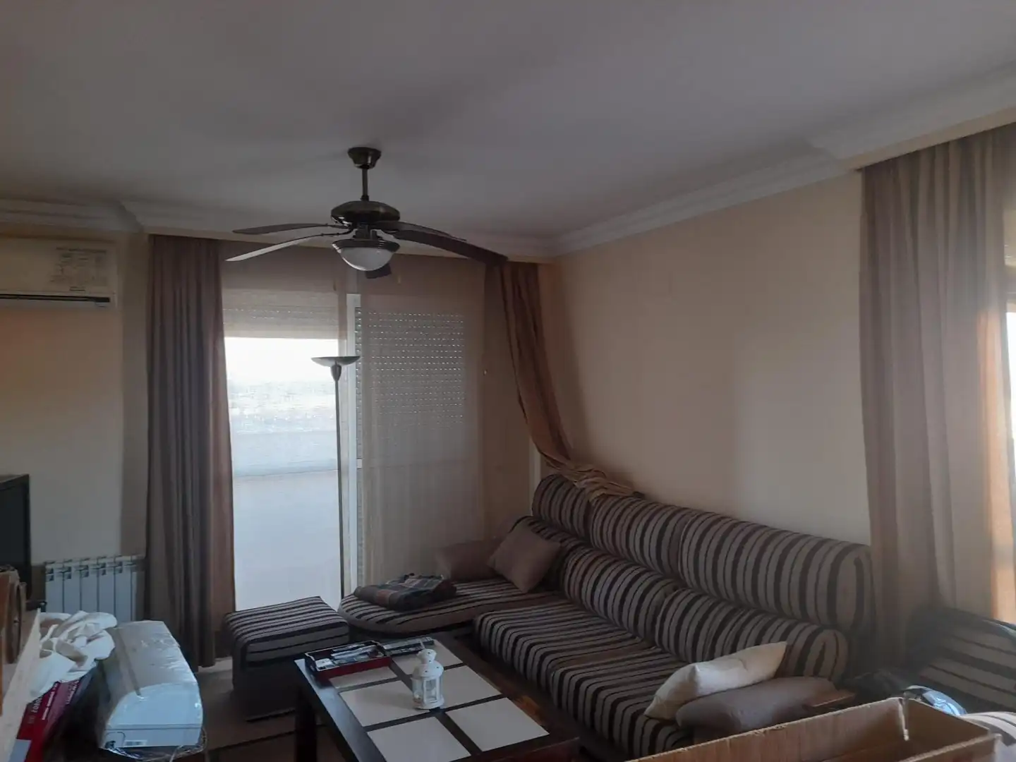 Sala d'estar de Àtic en venda en Cáceres amb Calefacció i Terrassa
